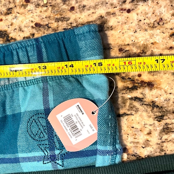 2 Pair of Soft Flannel Capri PJ Bottoms  Sz M.     NWT - Picture 4 of 10
